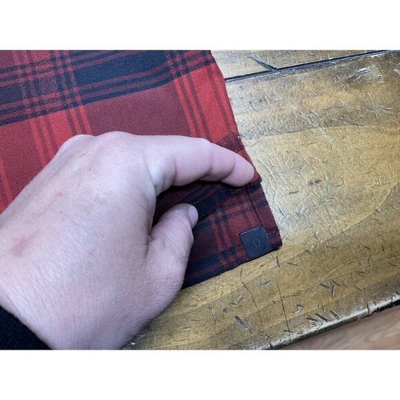 Lululemon Shirt Mens Large Red Black Buffalo Plaid Masons Peak Flannel Commuter - Picture 9 of 12